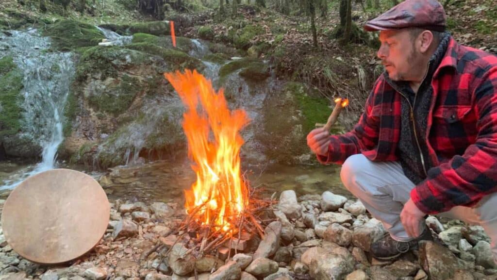 Eveil spirituel et chamanisme dans le doubs 25 , jura 39 près de la Suisse