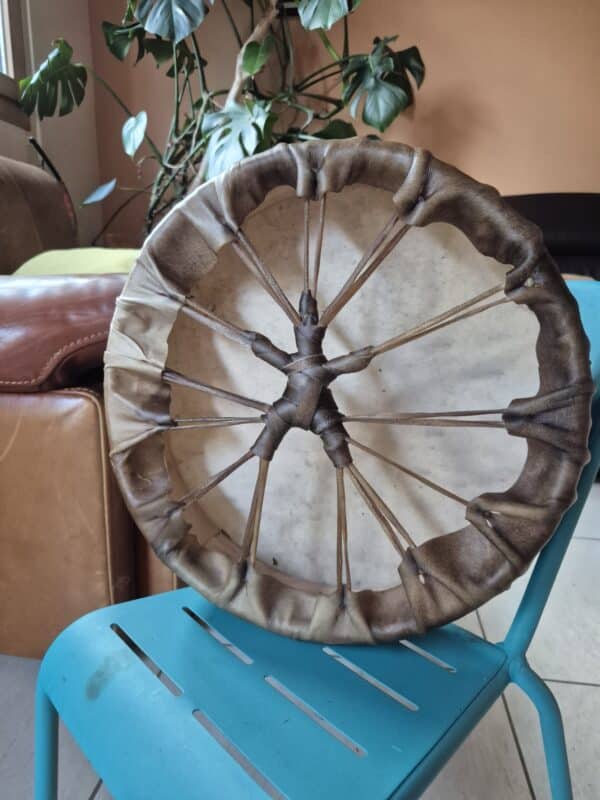 tambour chamanique diam 35cm en peau de Cerf